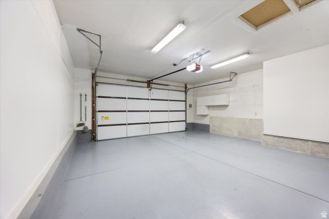 5751 W EARLY DAWN DR, West Jordan, UT 84081