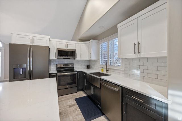 5751 W EARLY DAWN DR, West Jordan, UT 84081