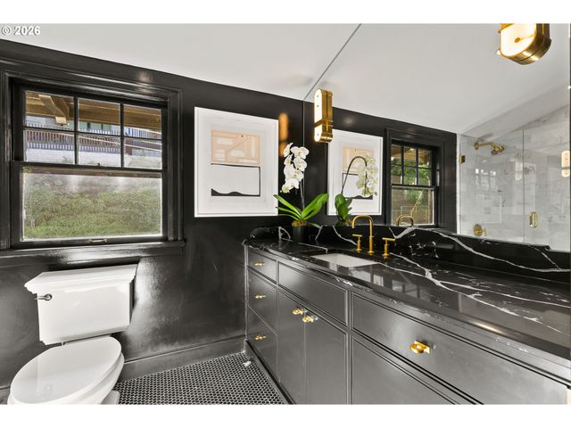 1442 Sw VISTA Ave, Portland, OR 97201