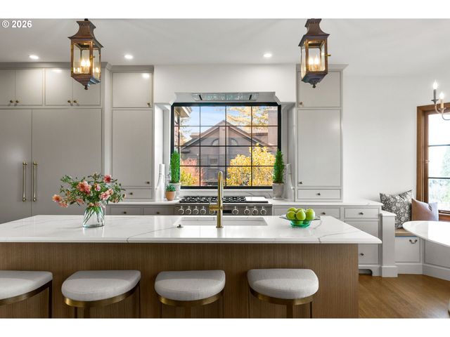 1442 Sw VISTA Ave, Portland, OR 97201