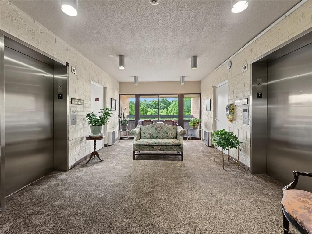 Image 21 of property listing at 1800 Clairmont Lk A703, Decatur, GA 30033
