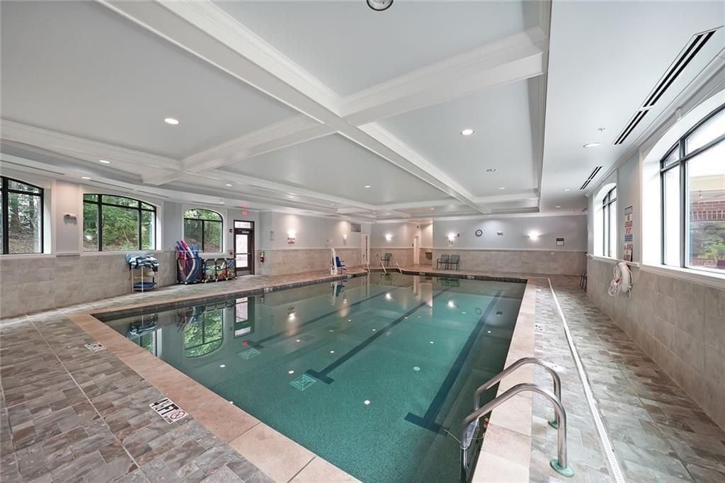 Image 41 of property listing at 1800 Clairmont Lk A703, Decatur, GA 30033