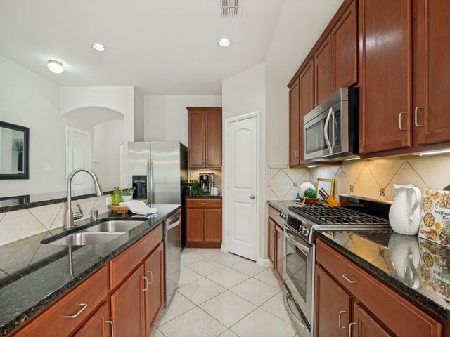 669 Payton Way, Fate, TX 75087