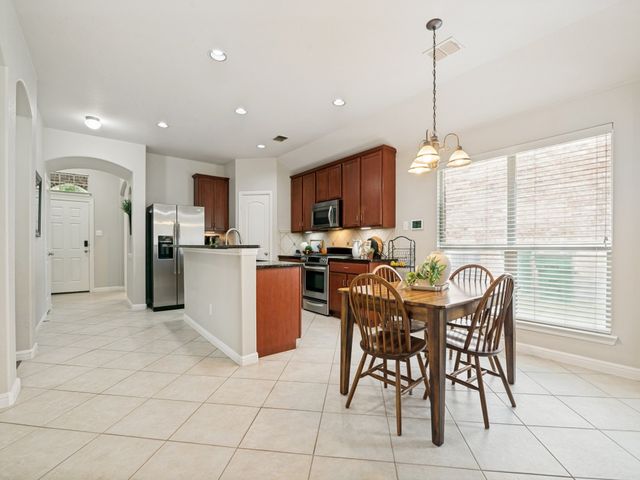 669 Payton Way, Fate, TX 75087