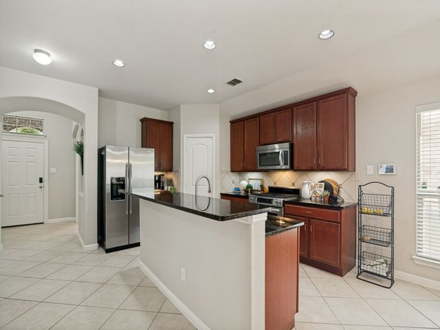 669 Payton Way, Fate, TX 75087