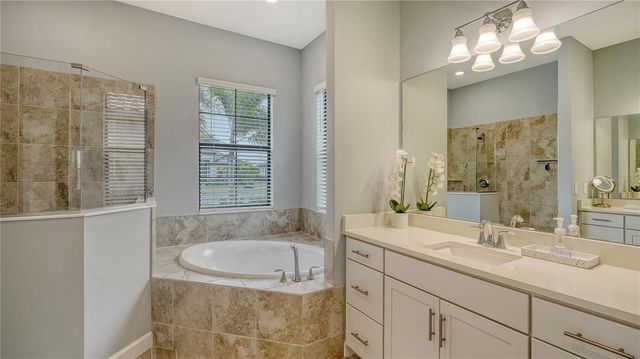 4810 SPARKLING SEA LANE, Bradenton, FL 34211