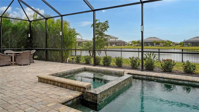 4810 SPARKLING SEA LANE, Bradenton, FL 34211