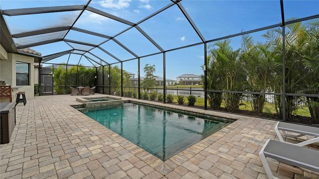 4810 SPARKLING SEA LANE, Bradenton, FL 34211