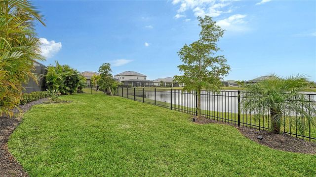 4810 SPARKLING SEA LANE, Bradenton, FL 34211