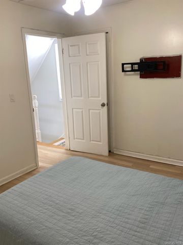 18419 89th Avenue, Hollis, NY 11423