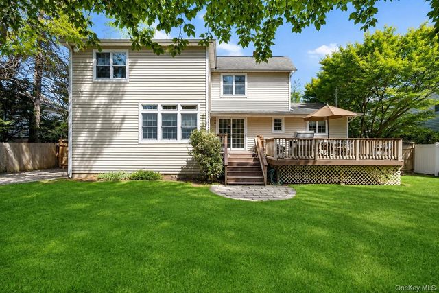 27 Delaware Avenue, Jericho, NY 11753