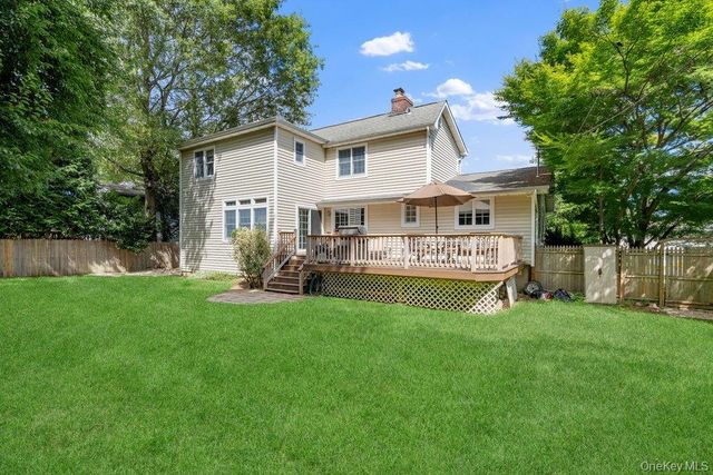 27 Delaware Avenue, Jericho, NY 11753