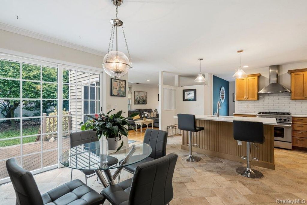 27 Delaware Avenue, Jericho, NY 11753 — exterior