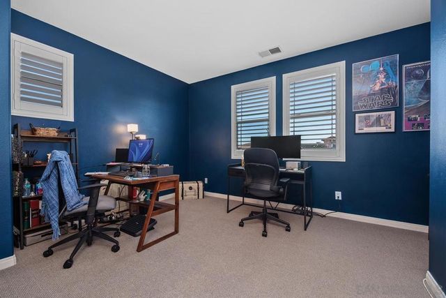 4670 Meadow Dr, Carlsbad, CA 92010
