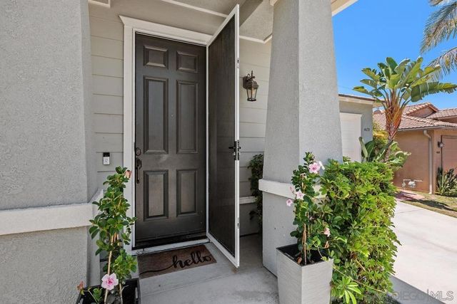 4670 Meadow Dr, Carlsbad, CA 92010