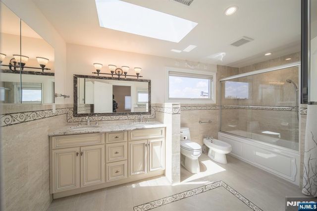 72 Brinkerhoff Terrace, Palisades Park, NJ 07650