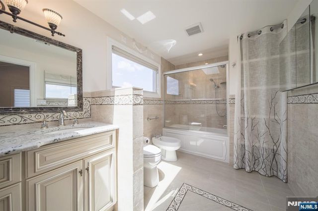 72 Brinkerhoff Terrace, Palisades Park, NJ 07650