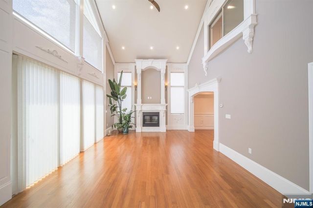 72 Brinkerhoff Terrace, Palisades Park, NJ 07650