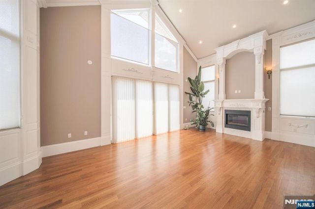 72 Brinkerhoff Terrace, Palisades Park, NJ 07650
