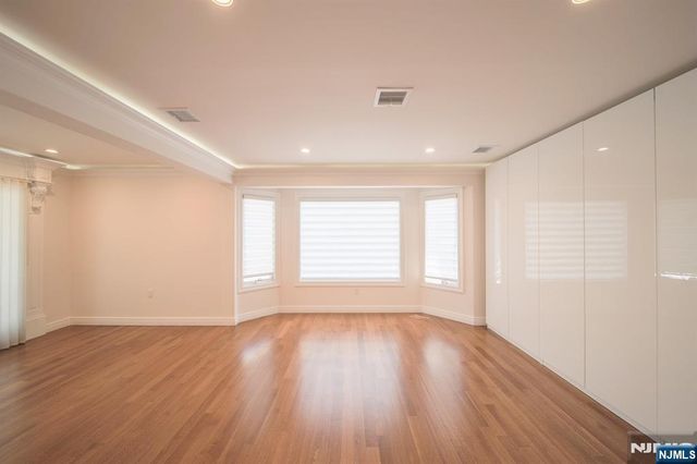 72 Brinkerhoff Terrace, Palisades Park, NJ 07650