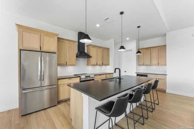819 Pr 2775, Mico, TX 78056