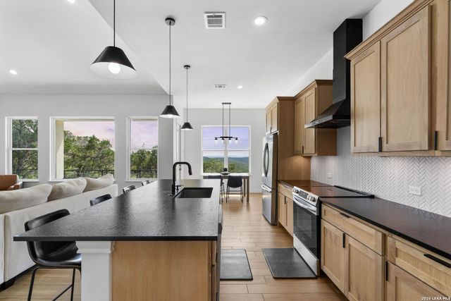 819 Pr 2775, Mico, TX 78056