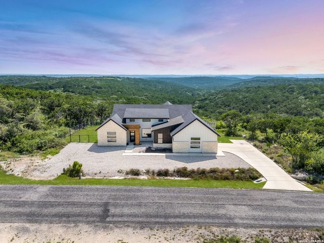 819 Pr 2775, Mico, TX 78056
