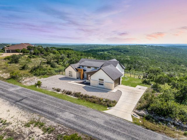 819 Pr 2775, Mico, TX 78056