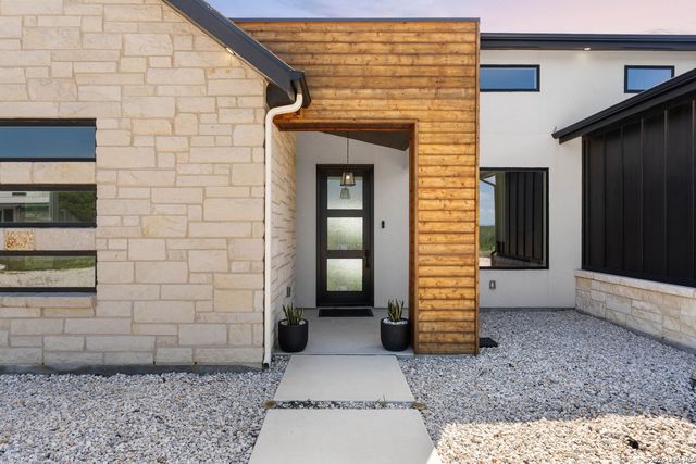 819 Pr 2775, Mico, TX 78056