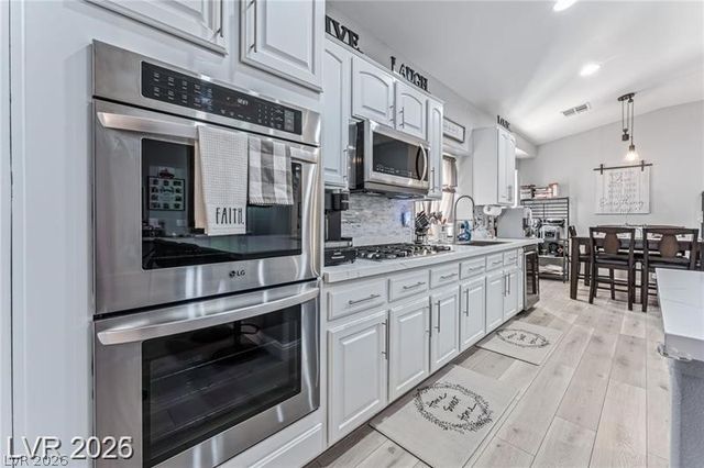 10429 Loma Portal Avenue, Las Vegas, NV 89166