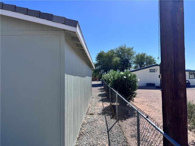 5455 E Coconino Drive, Topock, AZ 86436