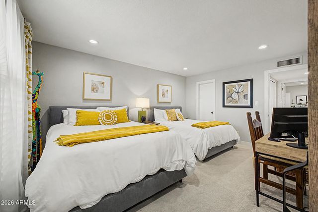 7243 E MONTEBELLO Avenue, Scottsdale, AZ 85250