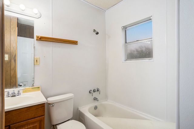 1708 Redwood Drive 1706, Cleburne, TX 76033