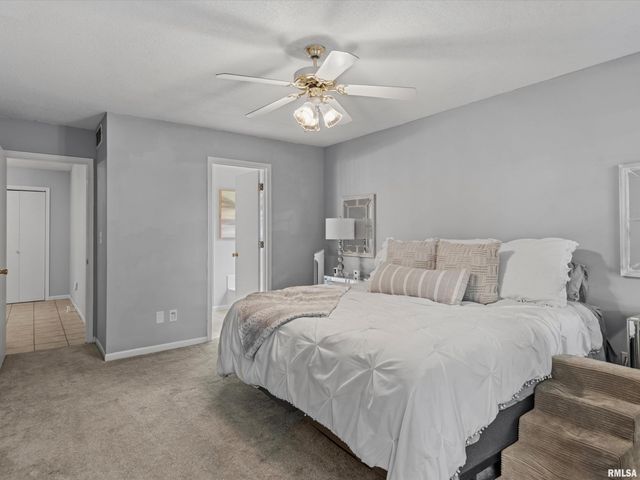 1212 Dani Lane, Springfield, IL 62712