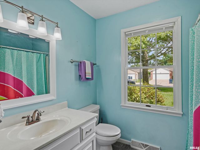 1212 Dani Lane, Springfield, IL 62712