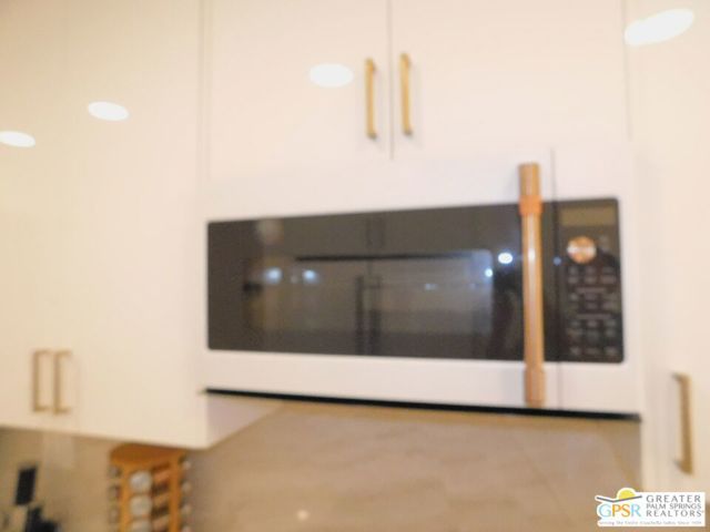 2345 S Cherokee Way 100, Palm Springs, CA 92264