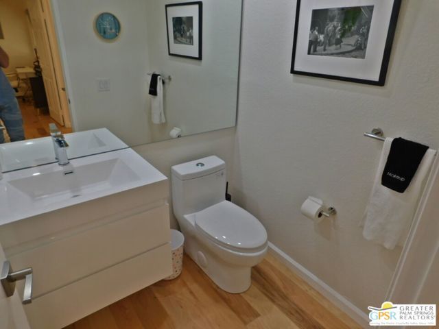 2345 S Cherokee Way 100, Palm Springs, CA 92264