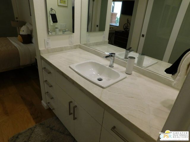 2345 S Cherokee Way 100, Palm Springs, CA 92264