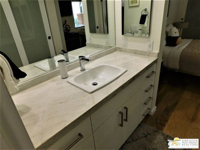 2345 S Cherokee Way 100, Palm Springs, CA 92264