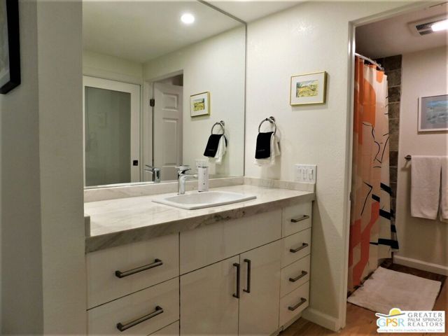 2345 S Cherokee Way 100, Palm Springs, CA 92264
