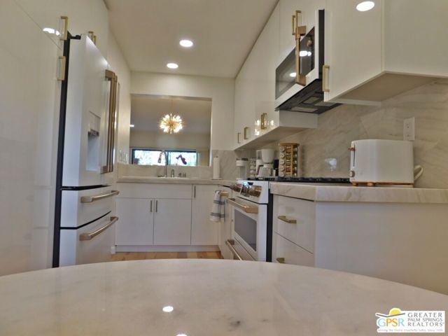 2345 S Cherokee Way 100, Palm Springs, CA 92264