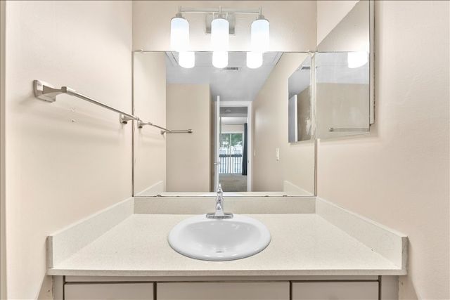 4859 Cedar Springs Road 241, Dallas, TX 75219