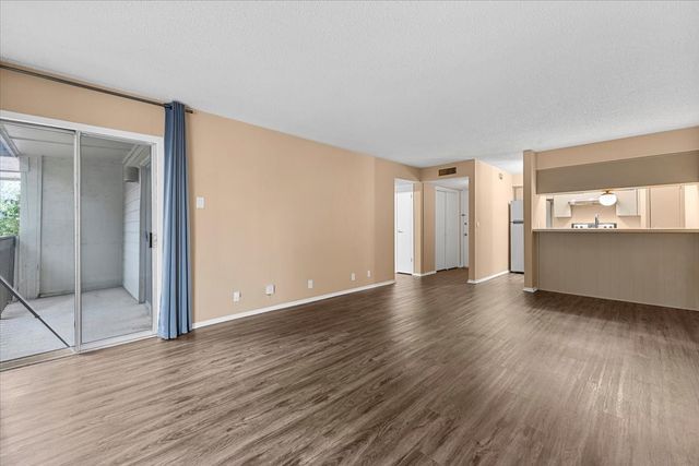 4859 Cedar Springs Road 241, Dallas, TX 75219