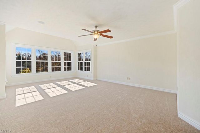 129 Avonlea DR, Chesapeake, VA 23322