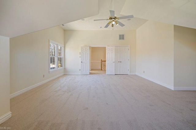 129 Avonlea DR, Chesapeake, VA 23322