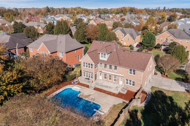 129 Avonlea DR, Chesapeake, VA 23322