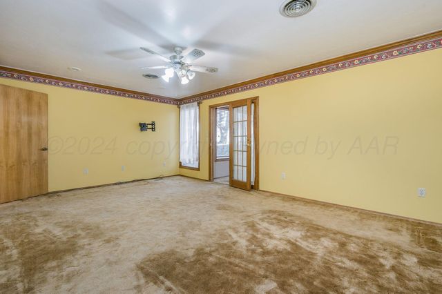 1409 HILLCREST Drive, Canyon, TX 79015