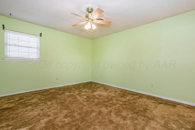 1409 HILLCREST Drive, Canyon, TX 79015