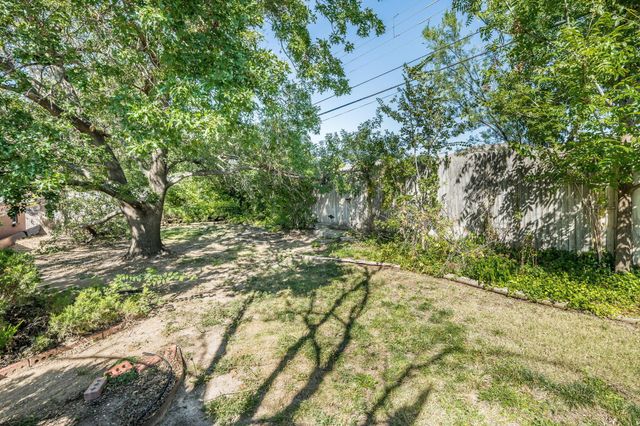 1409 HILLCREST Drive, Canyon, TX 79015