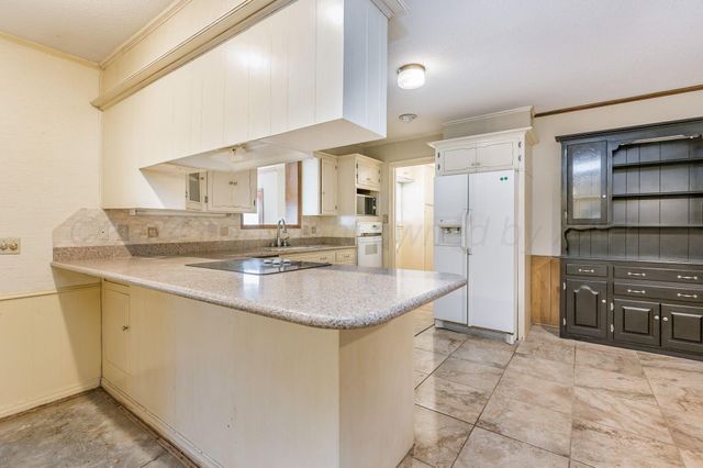 1409 HILLCREST Drive, Canyon, TX 79015